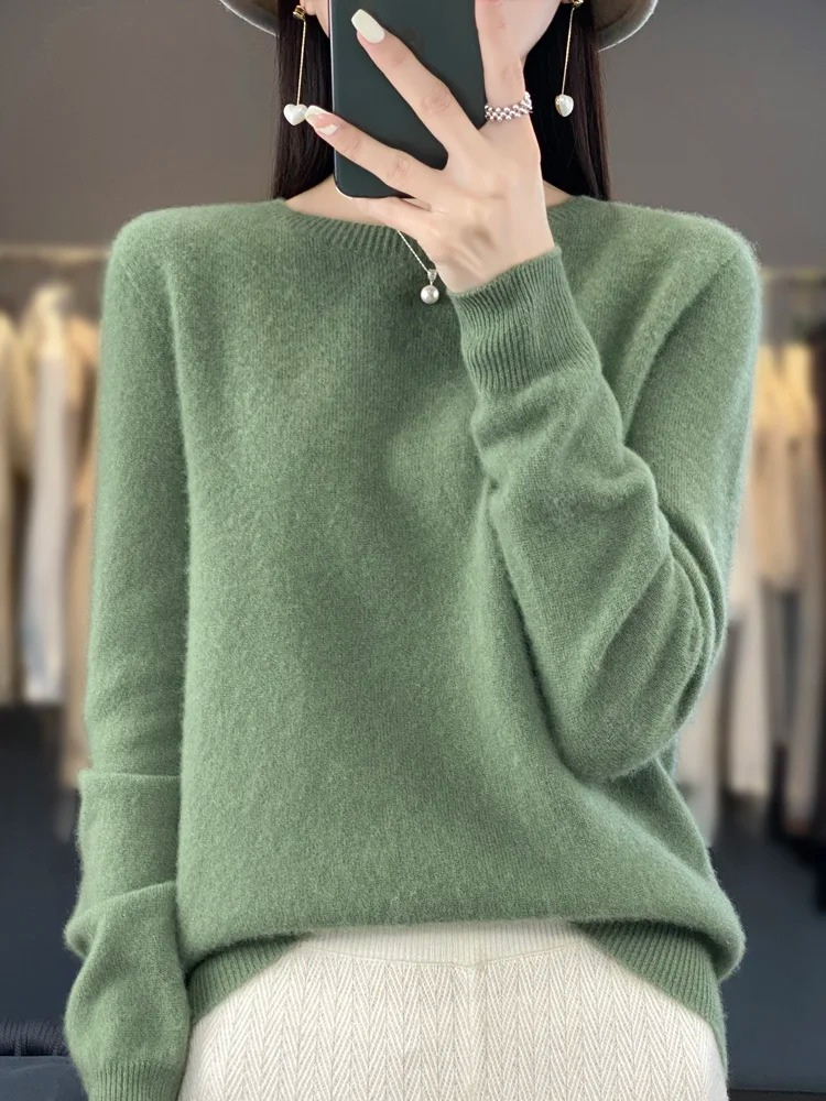 Carolyn | Women's Soft Elegant Knit Pullover with Round Neck