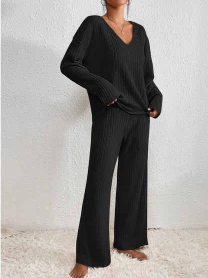 Betty | Knitted Piece Set with Ribbed Texture