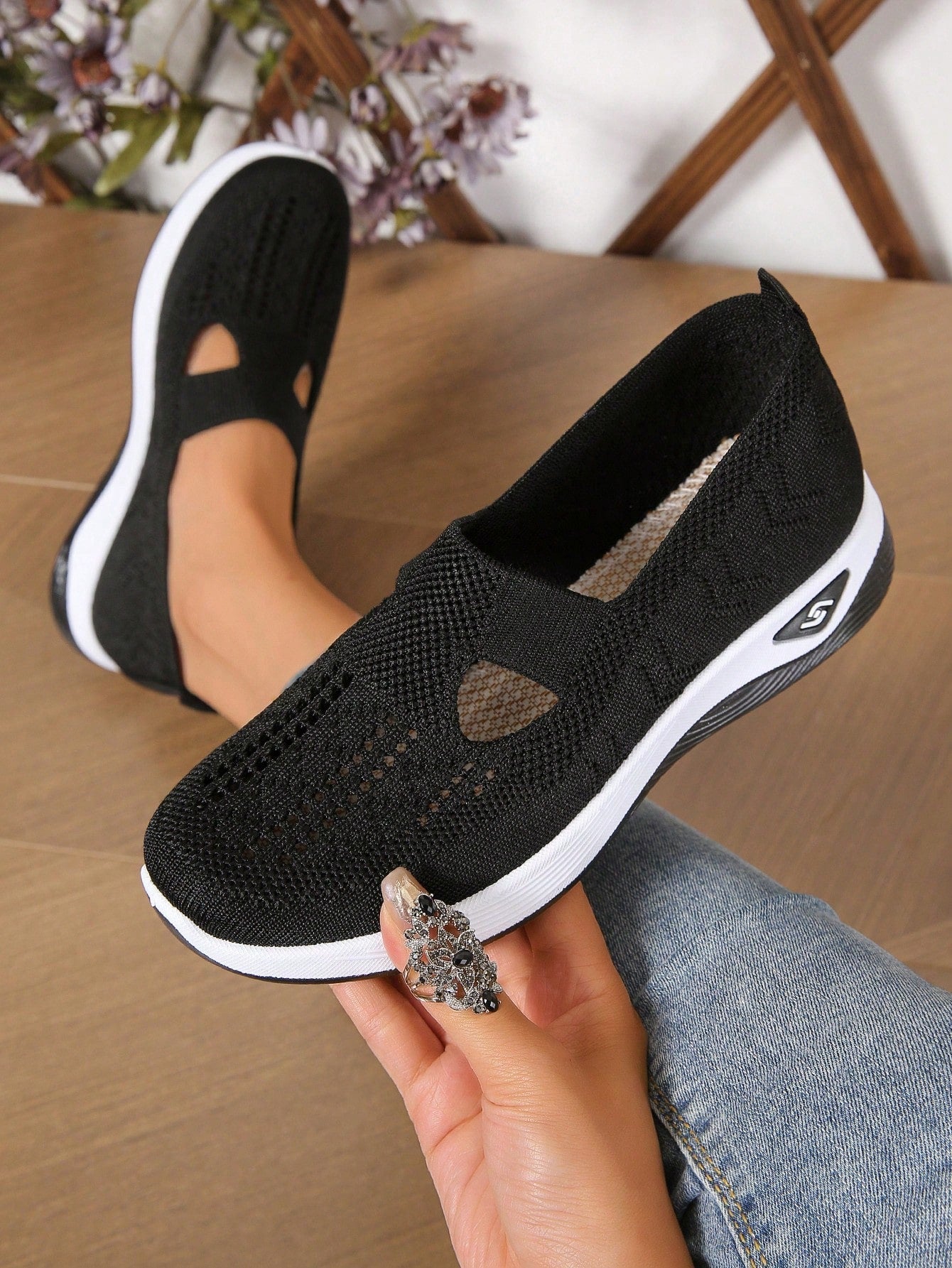 Winslow | Women’s casual slip on walking shoes