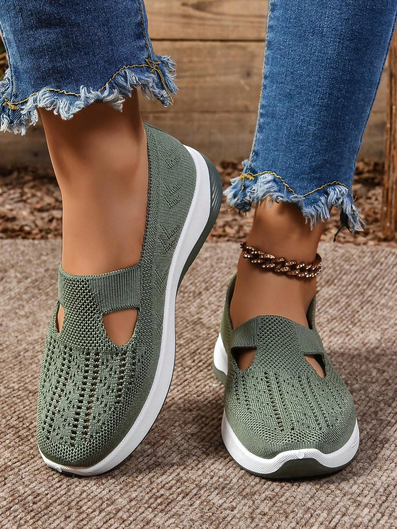 Winslow | Women’s casual slip on walking shoes
