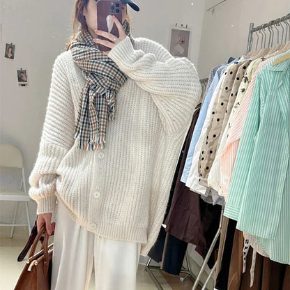 Janet | Women's Oversized Knit Cardigan with Buttons