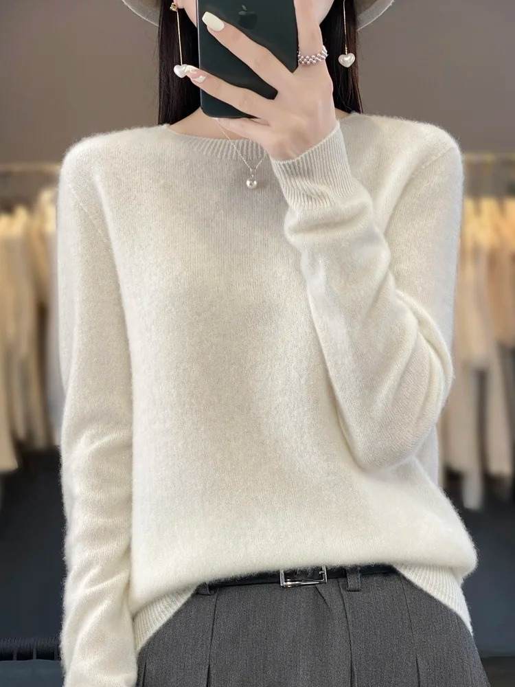 Carolyn | Women's Soft Elegant Knit Pullover with Round Neck