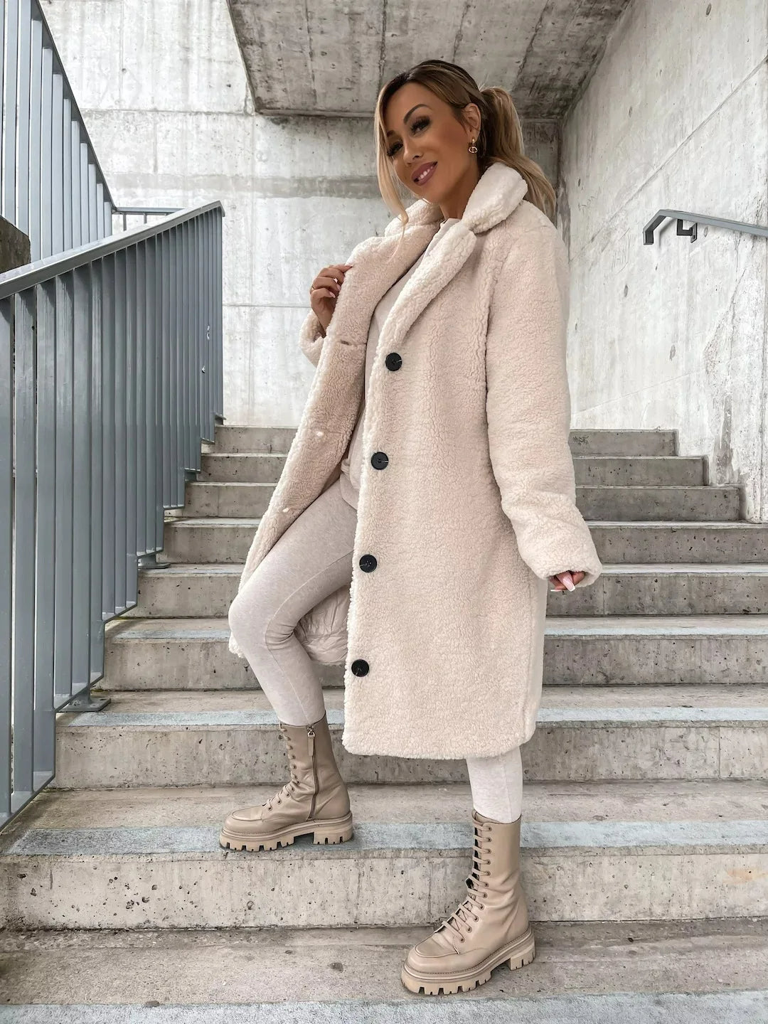 Mary | Plush Trench Coat with Button Closure