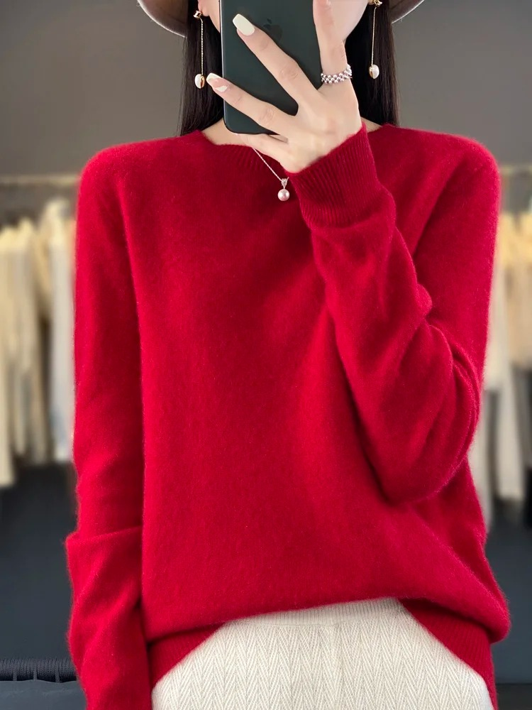 Carolyn | Women's Soft Elegant Knit Pullover with Round Neck