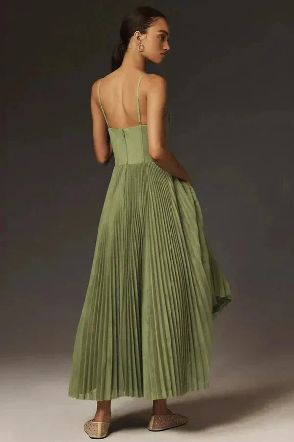 Scarlett | Women's maxi dress with pleated skirt and straps