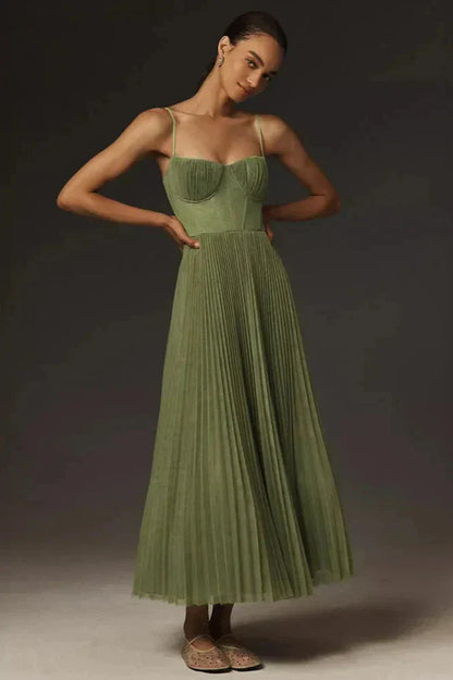 Scarlett | Women's maxi dress with pleated skirt and straps