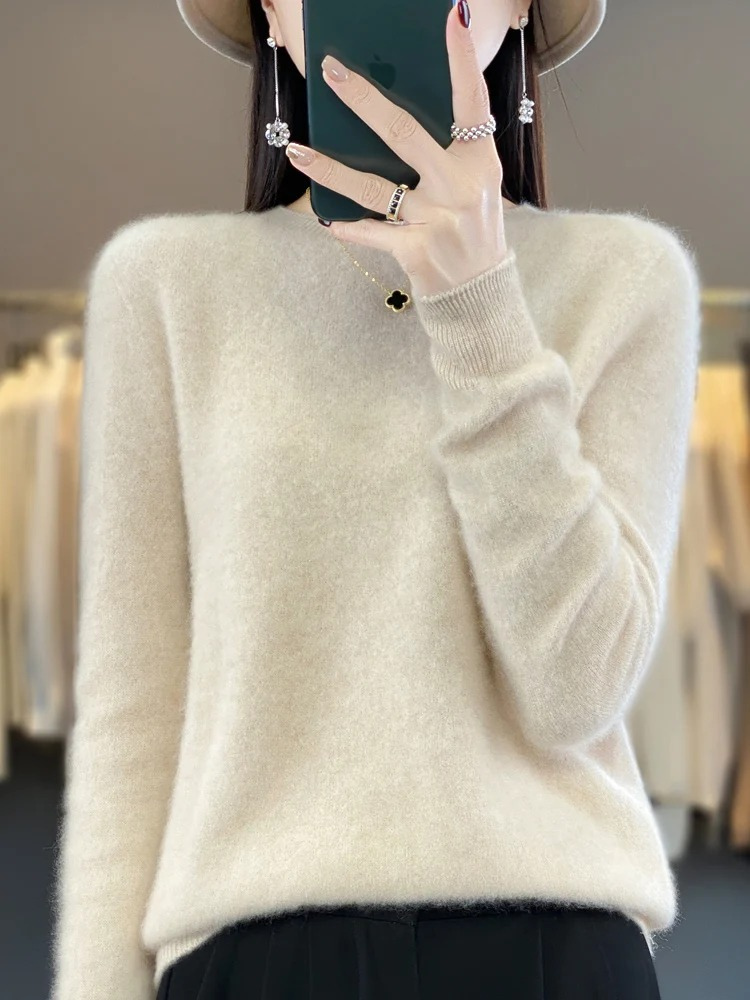 Carolyn | Women's Soft Elegant Knit Pullover with Round Neck
