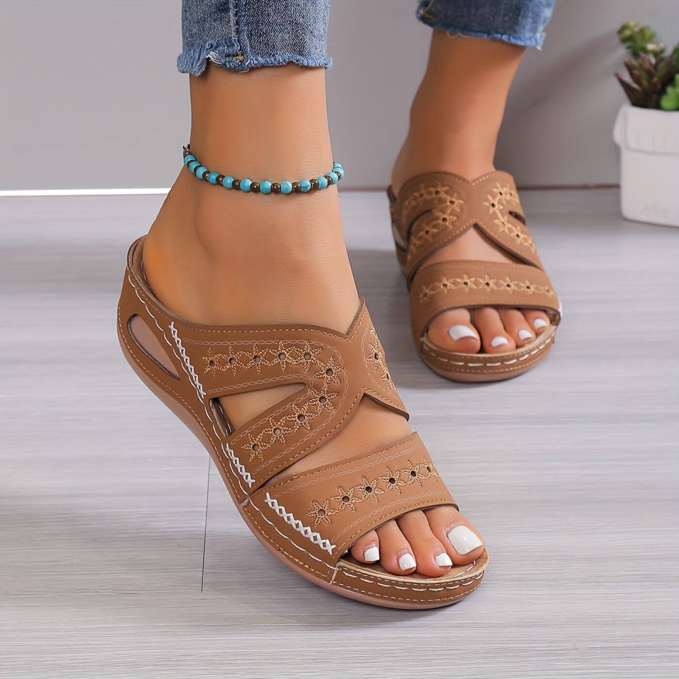 Zoey | Orthopedic Slip Resistant Sandals with Open Cut Design