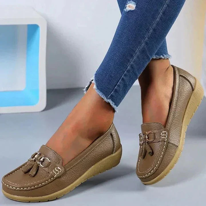 Zariah | Women’s cushioned work moccasins with tassel