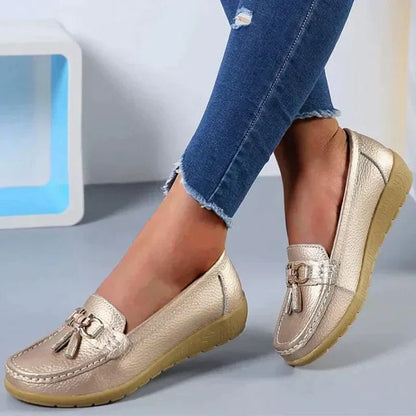 Zariah | Women’s cushioned work moccasins with tassel