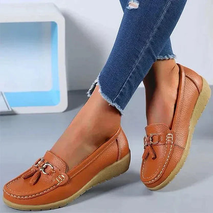 Zariah | Women’s cushioned work moccasins with tassel