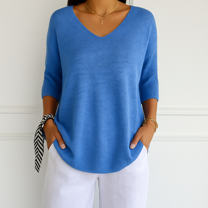 Aveline | Women sweater with V neck and short sleeves design