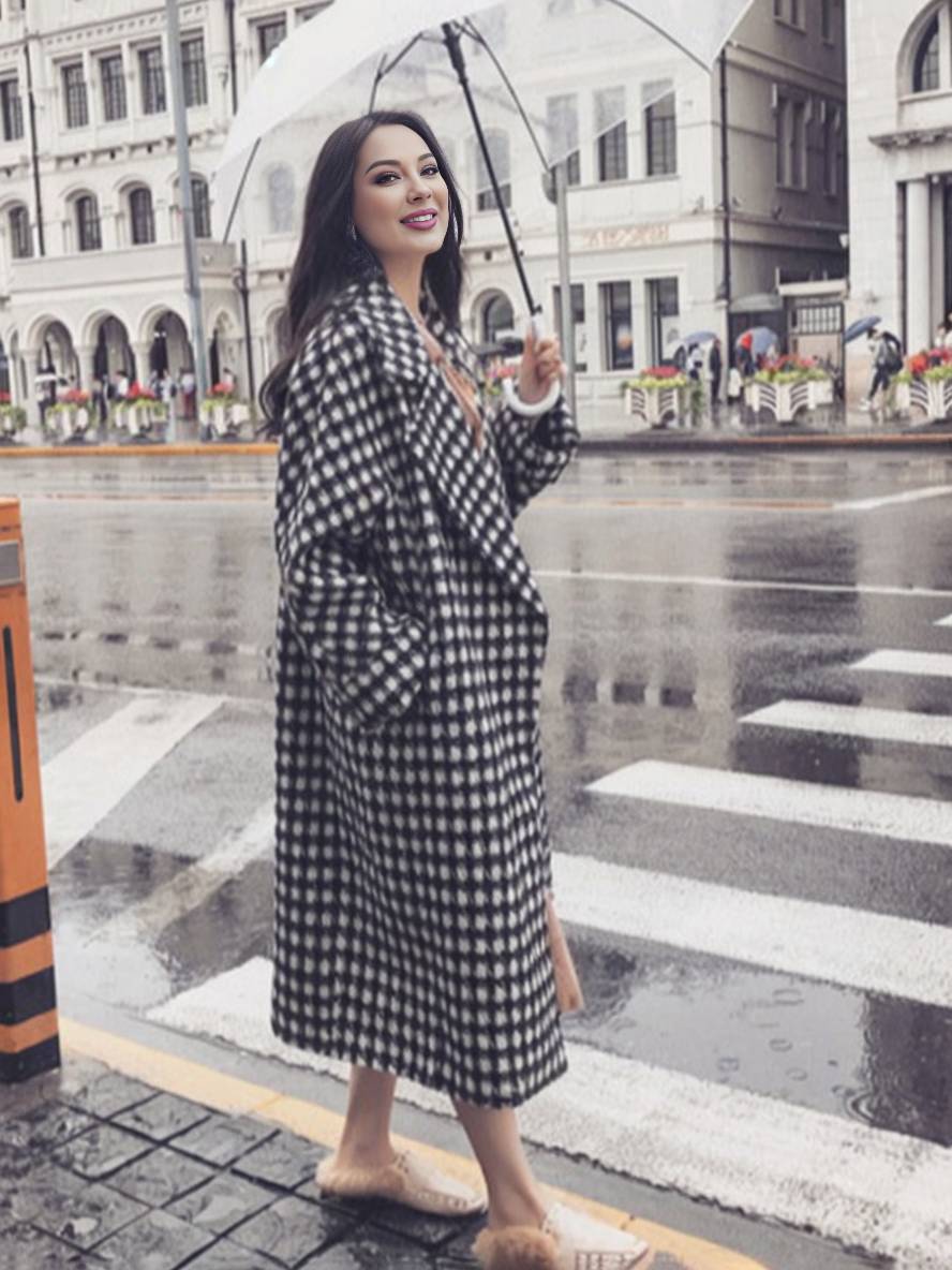 Kathleen | Women's Elegant Houndstooth Long Coat with Pockets