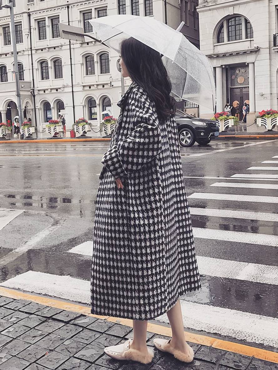 Kathleen | Women's Elegant Houndstooth Long Coat with Pockets