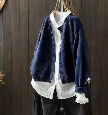 Gwendolyn | Relaxed Cardigan with Button Front