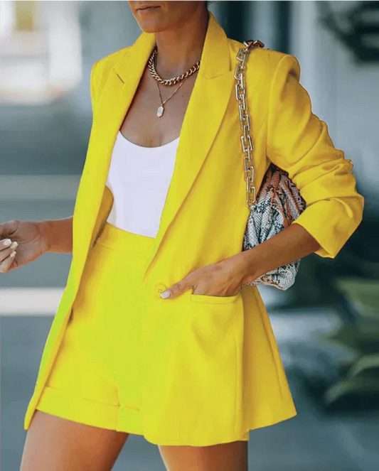 Dorothy | Elegant Blazer and Shorts Set with Pockets
