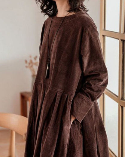 Zerra | Velvet midi dress with long sleeves