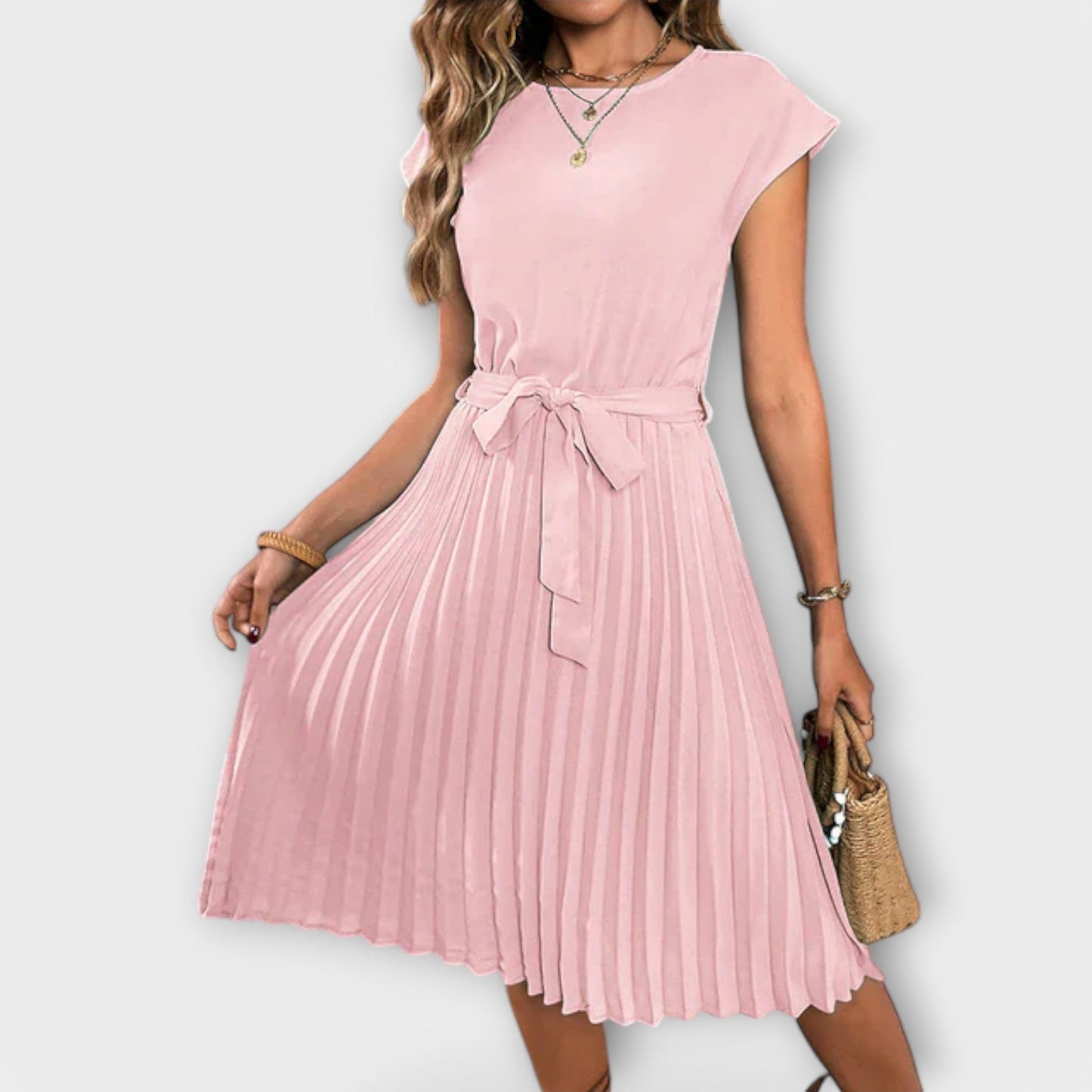 Lucy | Casual pleated midi dress with tie waist