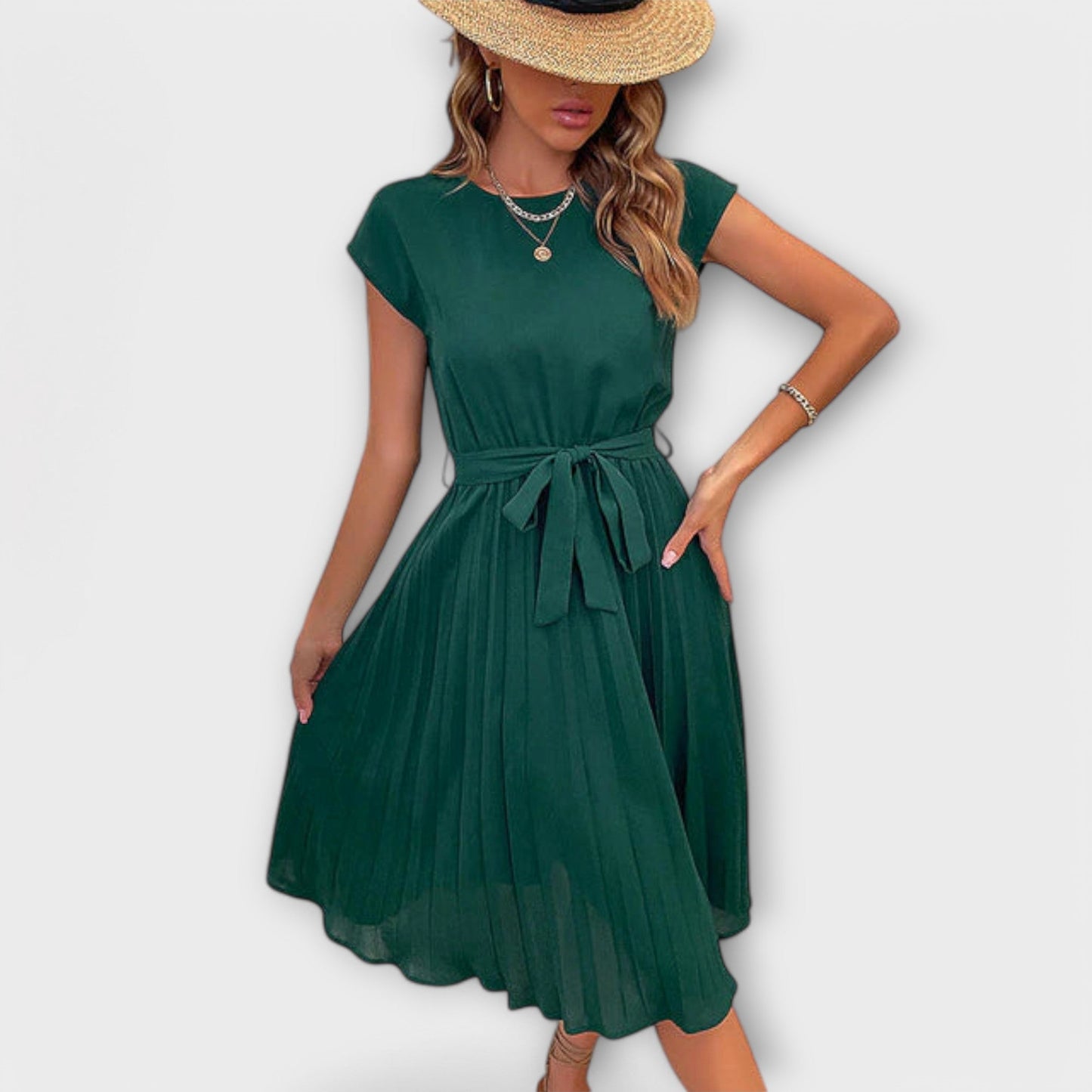 Lucy | Casual pleated midi dress with tie waist