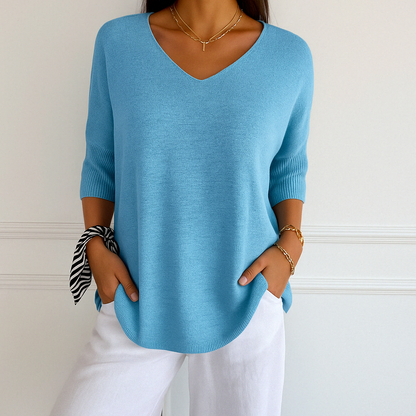 Aveline | Women sweater with V neck and short sleeves design