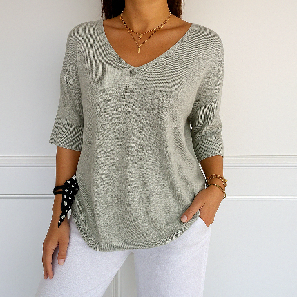 Aveline | Women sweater with V neck and short sleeves design