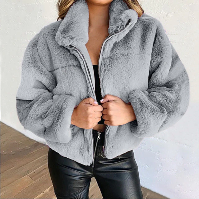 Aurora | Plush Jacket with Stand Collar and Zip Closure