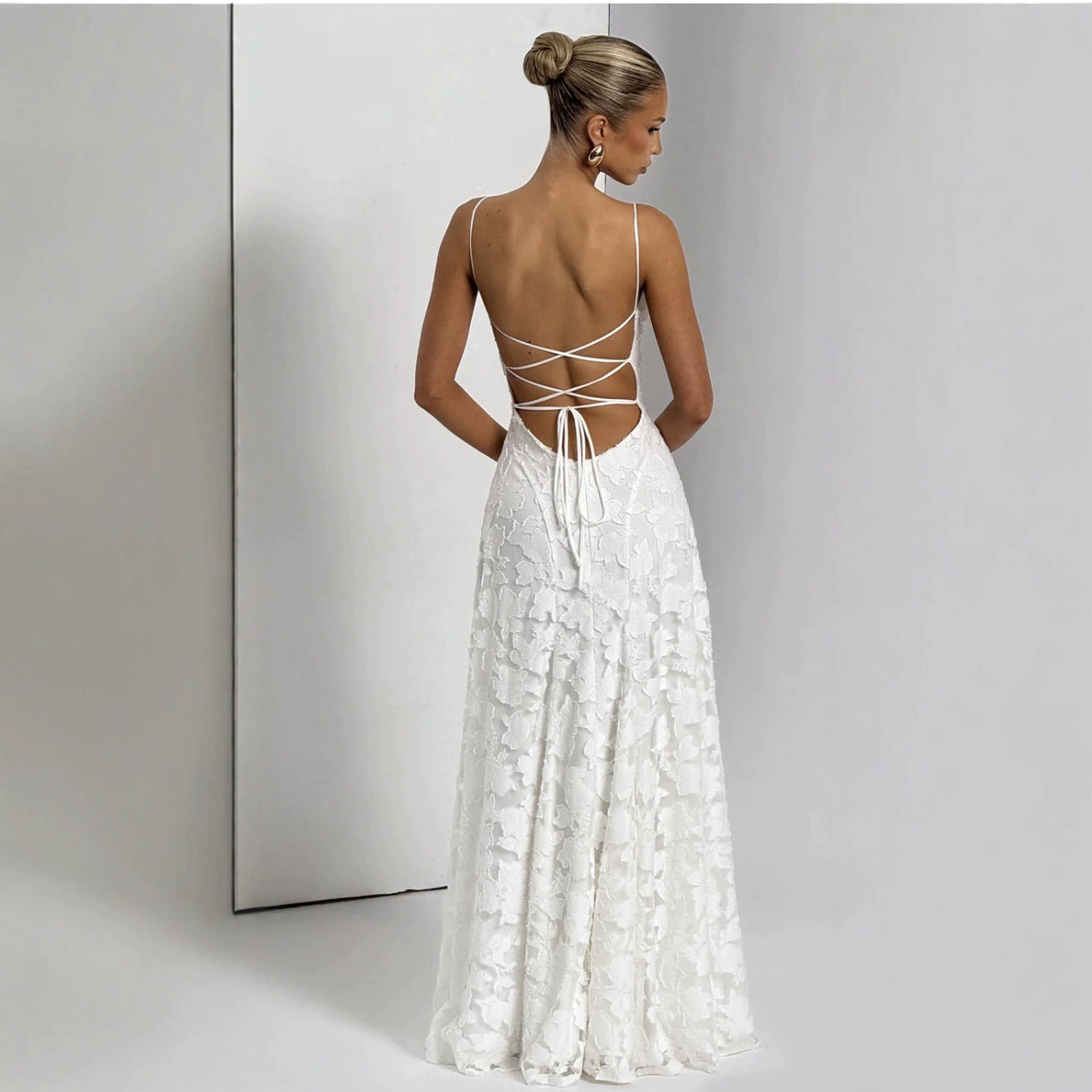 Elowen | Women’s maxi dress with floral lace appliqués