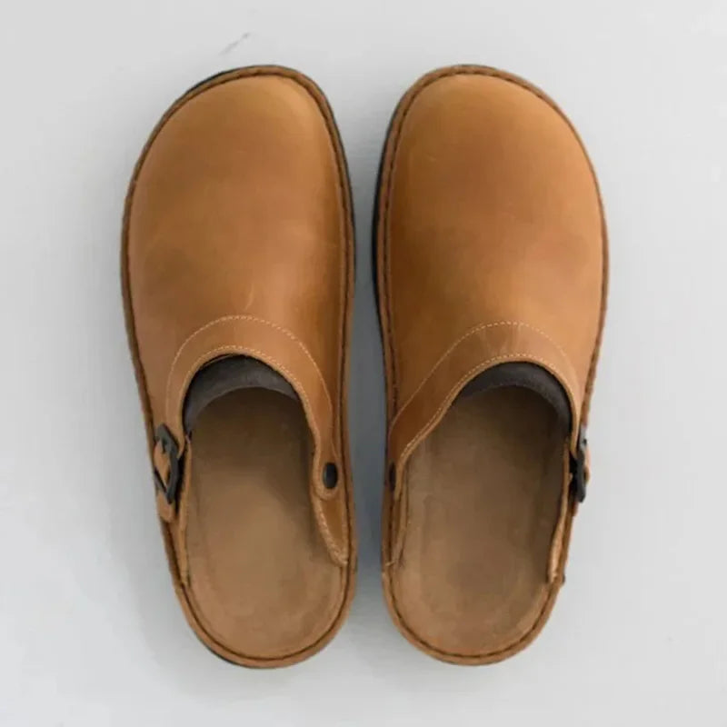 Leon | Men ergonomic clogs with adjustable strap and thick sole
