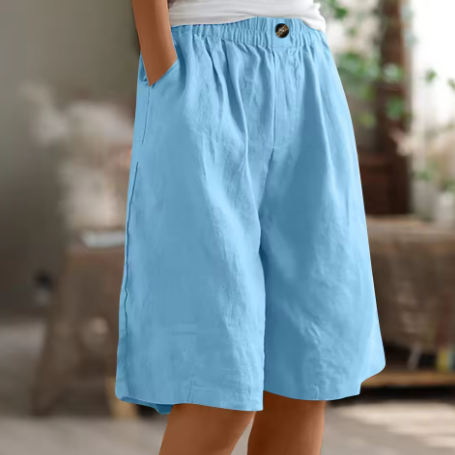 Natalie | Comfort shorts with elastic waistband pockets