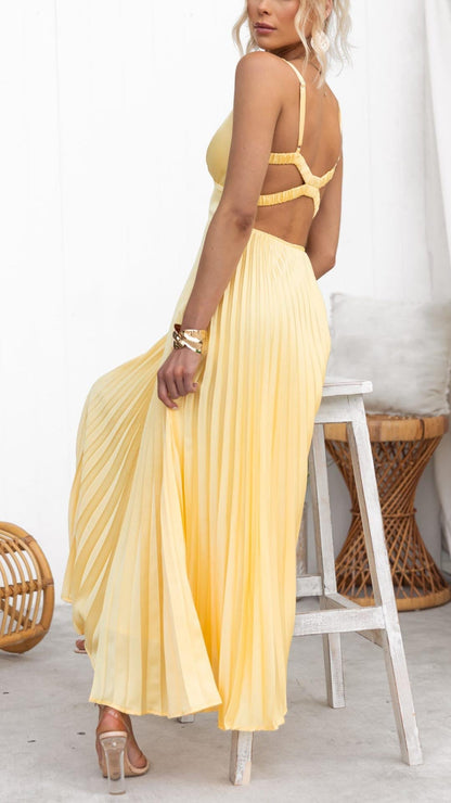 Brooklyn | Elegant pleated dress with V neck silhouette