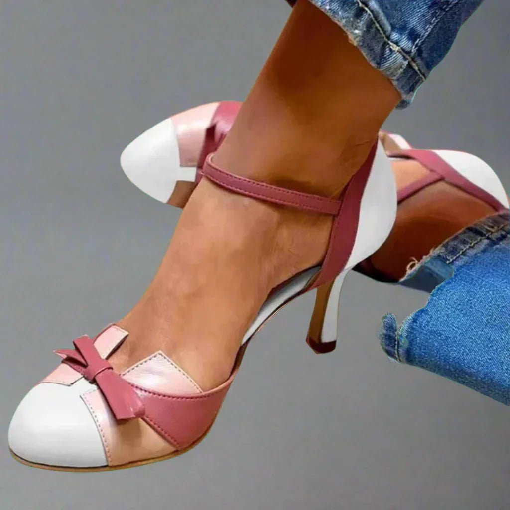 Carmen | Women pumps with bow detail and ankle strap design