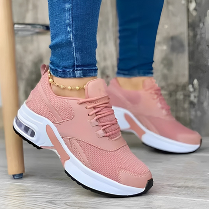 Nicolle| Sneakers with lace up closure and thick sole