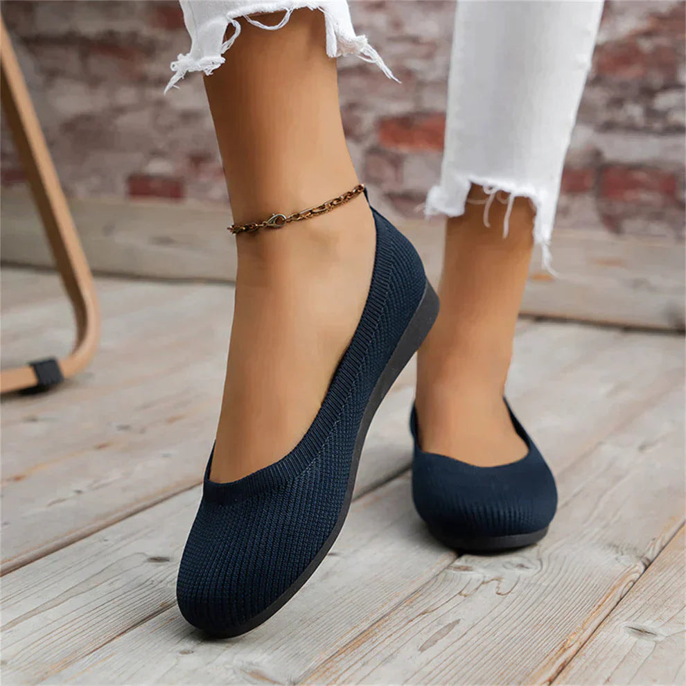 Xiomara | Women’s Round-Toe Ballet Flats with Soft Interior | Plush