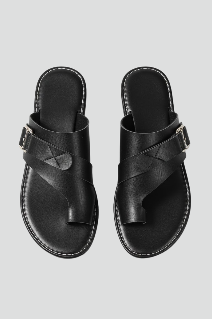 Mira | Women sandals with buckle strap and flat sole