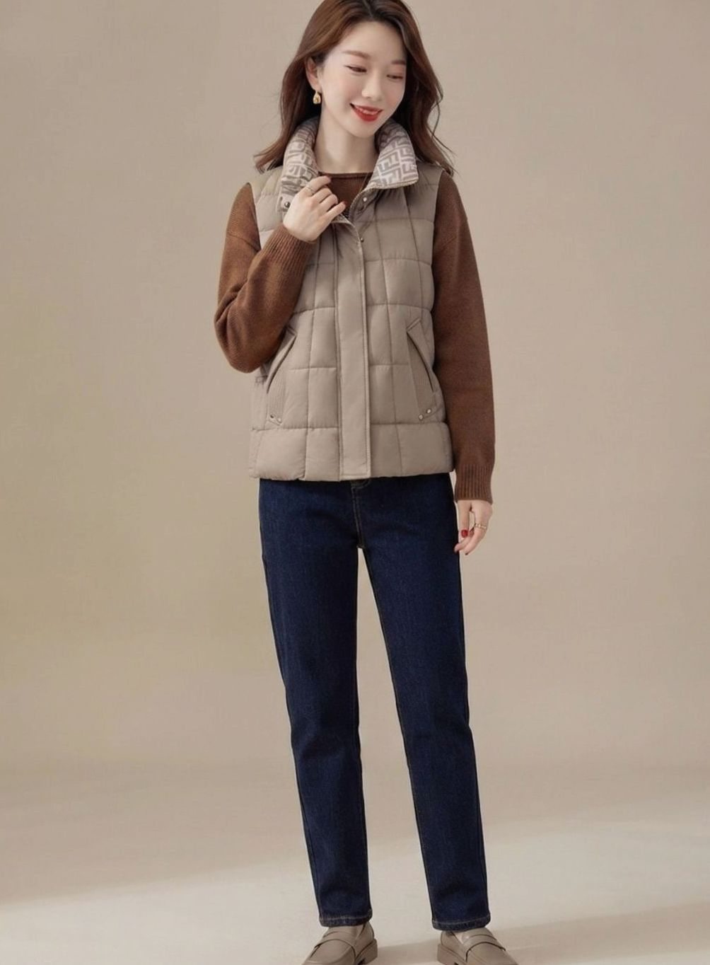 Camila | Women's Quilted Vest with High Collar and Sleeveless Zipper Design