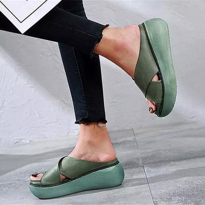 Bridget | Women’s Cross Strap Flat Sandals With Cushioned Sole