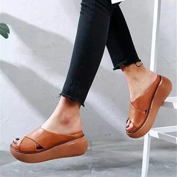 Bridget | Women’s Cross Strap Flat Sandals With Cushioned Sole