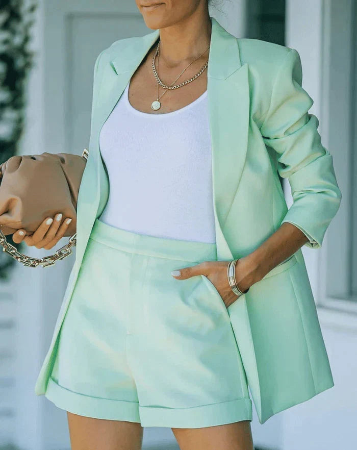 Dorothy | Elegant Blazer and Shorts Set with Pockets