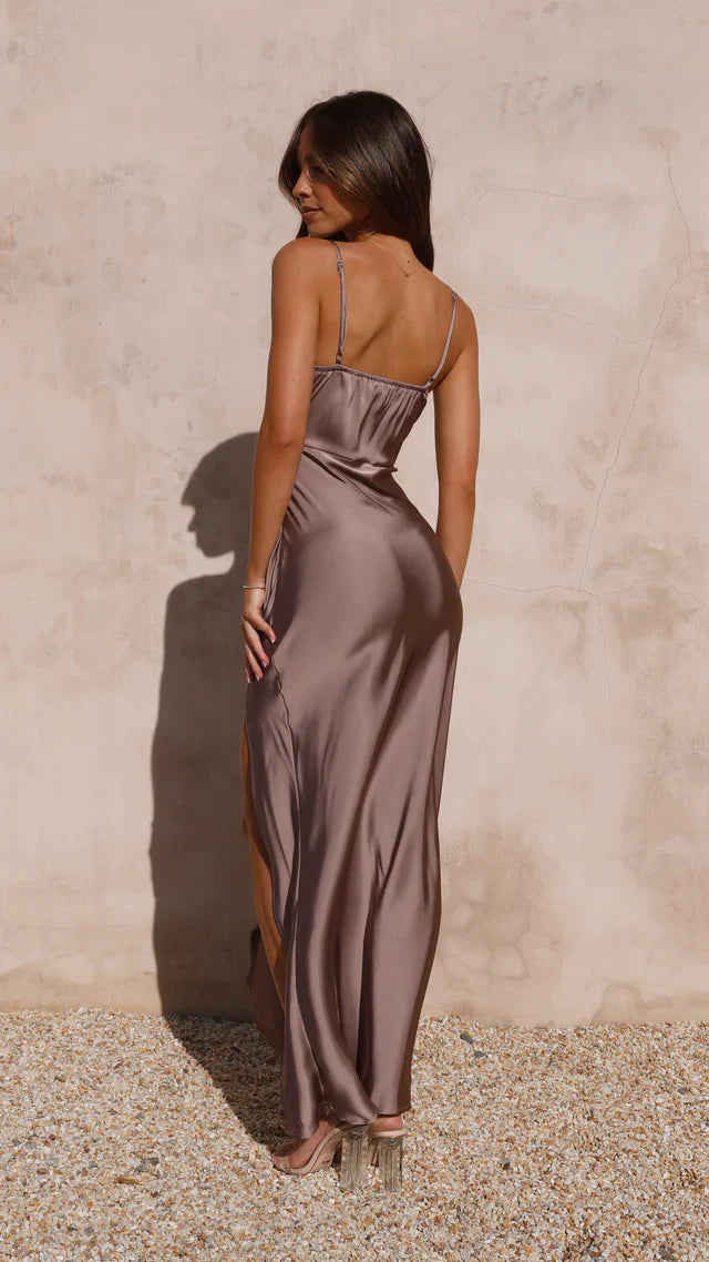 Savannah | Satin maxi dress with spaghetti straps slit