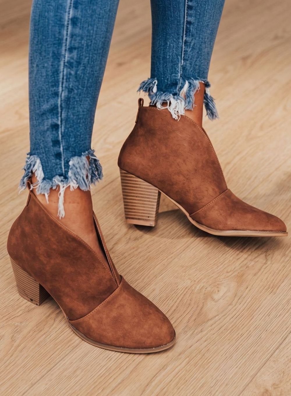 Betty | Women's Pointed Toe Ankle Boots with Block Heel